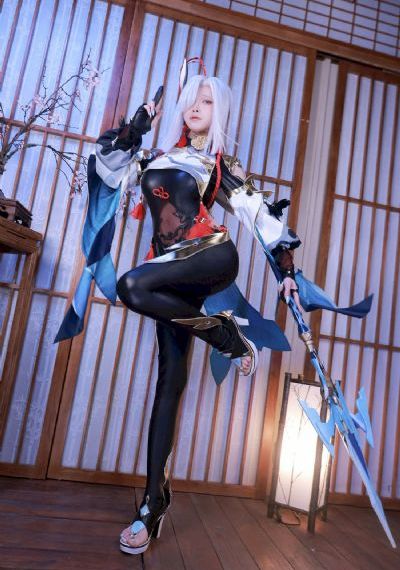 白洁与房东福泊-人人影视全集免费观看