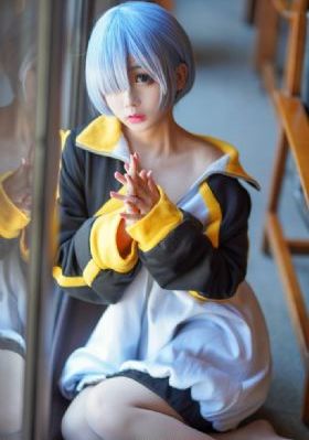 女友小芸的调教之旅-快播免费电影完整版