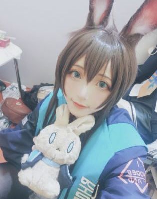 亚洲人人视频-免费欧美未删减完整版