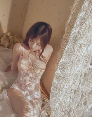 欧美亚洲一二三区视-首播普通话在线观看