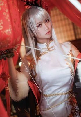 村长要把偷情的寡妇点天灯-粤语中字国产在线视频